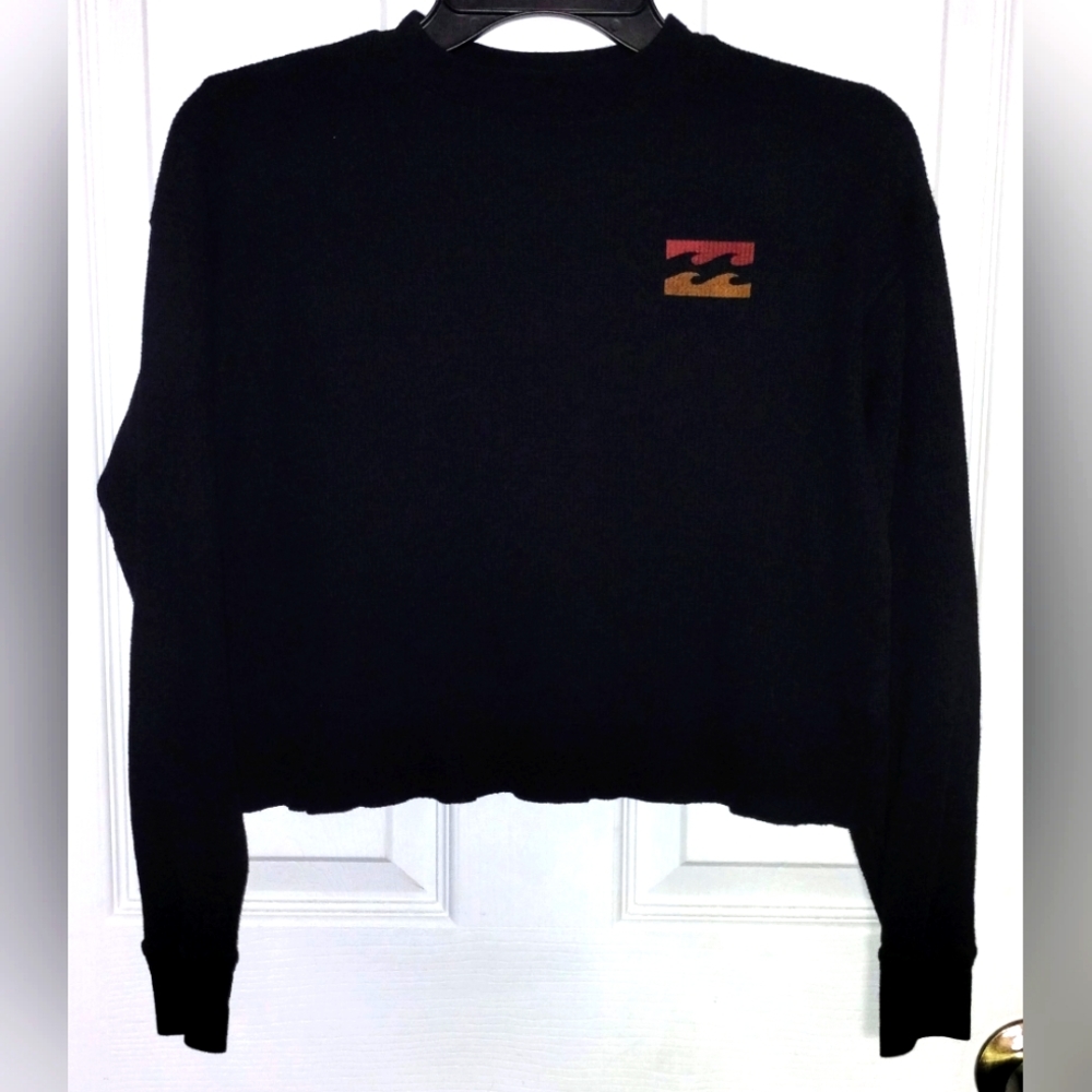 Billabong Junior Women's Size Small Long Sleeved Chopped Thermal Top. EUC